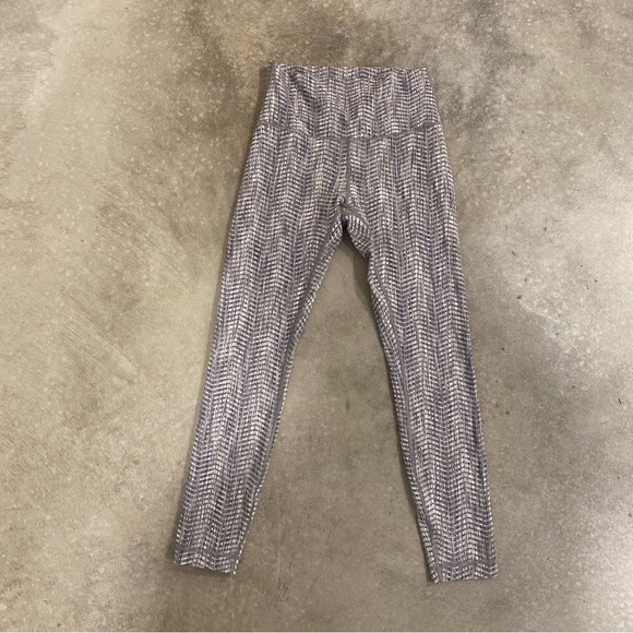 Lululemon Wunder Under Luon Arrow Jacquard Battleship Silver Spoon - Picture 3 of 7